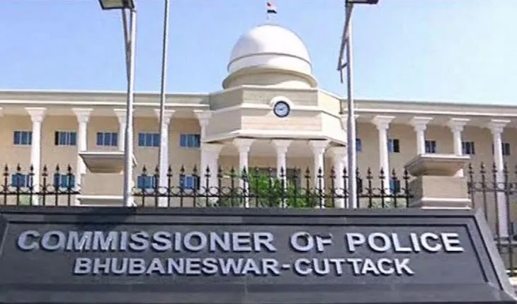 ଦ୍ୱନ୍ଦ୍ୱରେ ପକାଇଲା ପୁଲିସ ଟ୍ୱିଟ୍‍, ବିବାହ ପାଇଁ ୫୦ ନୁହେଁ ୧୦୦ ଜଣଙ୍କୁ ଅନୁମତି