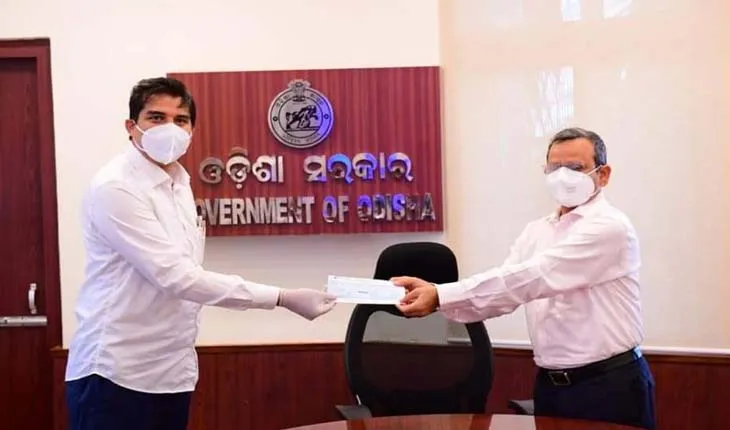 କରୋନା ମୁକାବିଲା ପାଇଁ OSIC ପକ୍ଷରୁ ମୁଖ୍ୟମନ୍ତ୍ରୀଙ୍କ ରିଲିଫ୍ ଫାଣ୍ଠିକୁ ୧୦ ଲକ୍ଷ ଟଙ୍କାର ସହାୟତା
