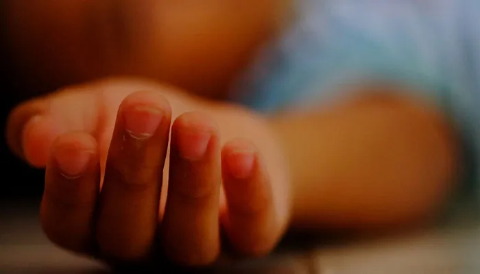 ନିଜ ଝିଅକୁ ମାରିଥିବା ନେଇ ଅଭିଯୋଗ : ମା ଅଟକ