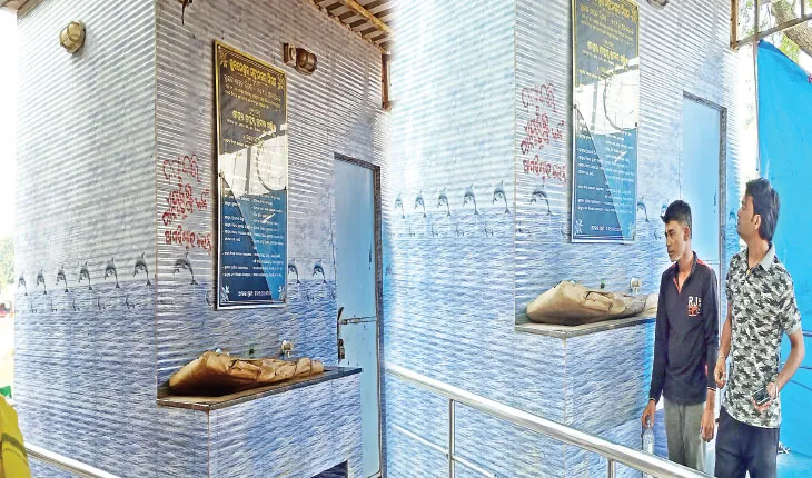ପିଇବା ପାଣି ଟୋପାଏ ପାଇଁ ଡହଳବିକଳ ଦିନମଜୁରିଆ