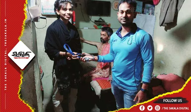 ଉଦ୍ଯମ ଚାରିଟେବୁଲ ଟ୍ରଷ୍ଟ ପକ୍ଷରୁ ନିଟରେ ଉତ୍ତୀର୍ଣ୍ଣ ହୋଇଥିବା ଗରିବ ମେଧାବୀ ଛାତ୍ରୀ ସୁଶ୍ରୀ ରୂପଶ୍ରୀଙ୍କୁ ଷ୍ଟେଥୋସ୍କୋପ ପ୍ରଦାନ