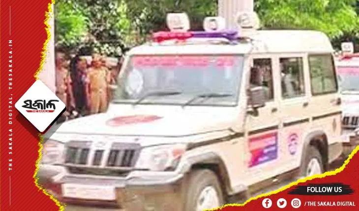 ଶୋଭାଯାତ୍ରା ଭିତରେ ପିସିଆର୍‌ ଭ୍ୟାନ୍‌ ମାଡ଼ିଗଲା : ୪ ବରଯାତ୍ରୀ ମହିଳା ଗୁରୁତର