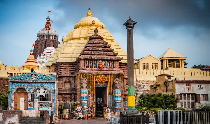 ପବିତ୍ର କାର୍ତ୍ତିକ ପୂର୍ଣ୍ଣିମାରେ ଶ୍ରୀଜିଉଙ୍କୁ ସୁନାବେଶରେ ଦର୍ଶନ କରୁଛନ୍ତି ଶ୍ରଦ୍ଧାଳୁ