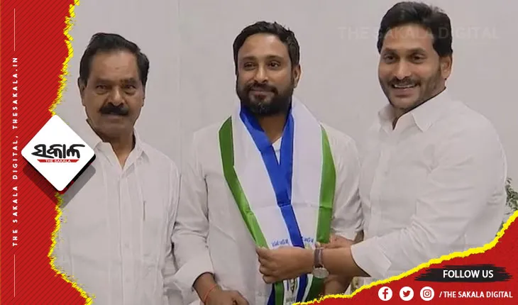 ୱାଇଏସ୍‌ଆର୍‌ କଂଗ୍ରେସ ଦଳରେ ଯୋଗ ଦେଲେ ପୂର୍ବତନ ଭାରତୀୟ କ୍ରିକେଟର ଅମ୍ବାତି ରାୟୁଡୁ