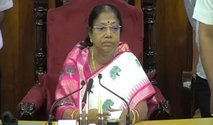 ପୋଡ଼ିୟମ ଚଢ଼ି ବାଚସ୍ପତିଙ୍କ ମାଇକ ଭାଙ୍ଗିଲେ ବିଜେପି ବିଧାୟକ