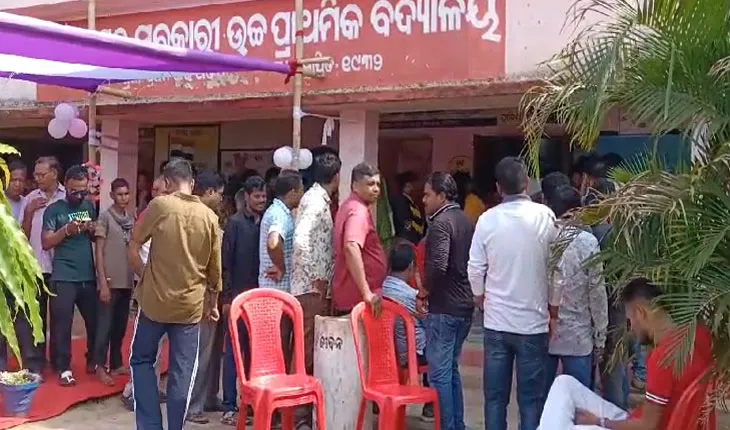 ରାଜ୍ୟରେ ଚାଲିଛି ଚତୁର୍ଥ ପର୍ଯ୍ୟାୟ ମତଦାନ: ଦିନ ୧୧ଟା ସୁଦ୍ଧା ୨୨.୬୪ ପ୍ରତିଶତ ଭୋଟିଂ