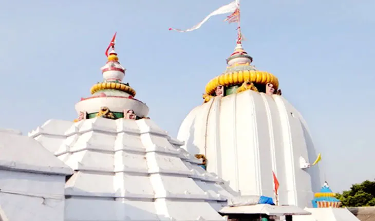 ପ୍ରସିଦ୍ଧ ଶୈବପୀଠ ଧବଳେଶ୍ୱରରେ ପ୍ଲାଷ୍ଟିକ୍ ମନା