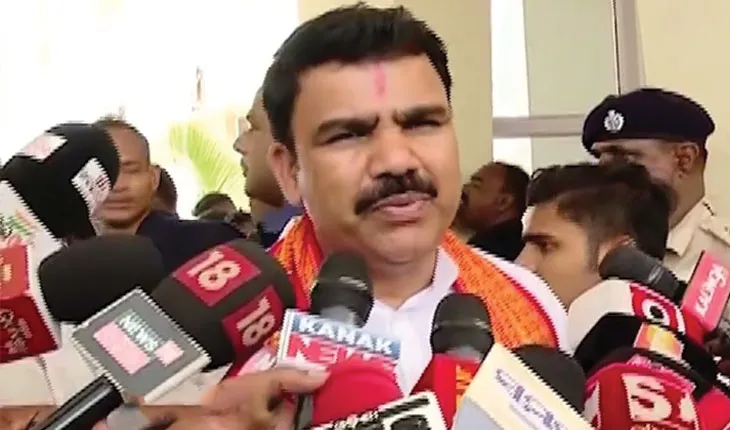 ଖରା ଛୁଟି ପୂର୍ବରୁ ସ୍କୁଲ ପିଲାଙ୍କ ପାଖରେ ପହଞ୍ଚିବ ବହି: ବିଦ୍ୟାଳୟ ଓ ଗଣଶିକ୍ଷା ମନ୍ତ୍ରୀ