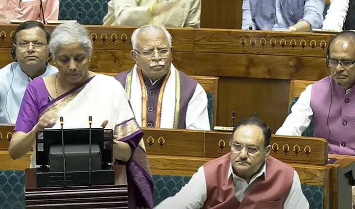 ବଜେଟ ୨୦୨୪-୨୫: ସଂସଦରେ ଉପସ୍ଥାପିତ କରିଛନ୍ତି ଅର୍ଥମନ୍ତ୍ରୀ ନିର୍ମଳା ସୀତାରମଣ