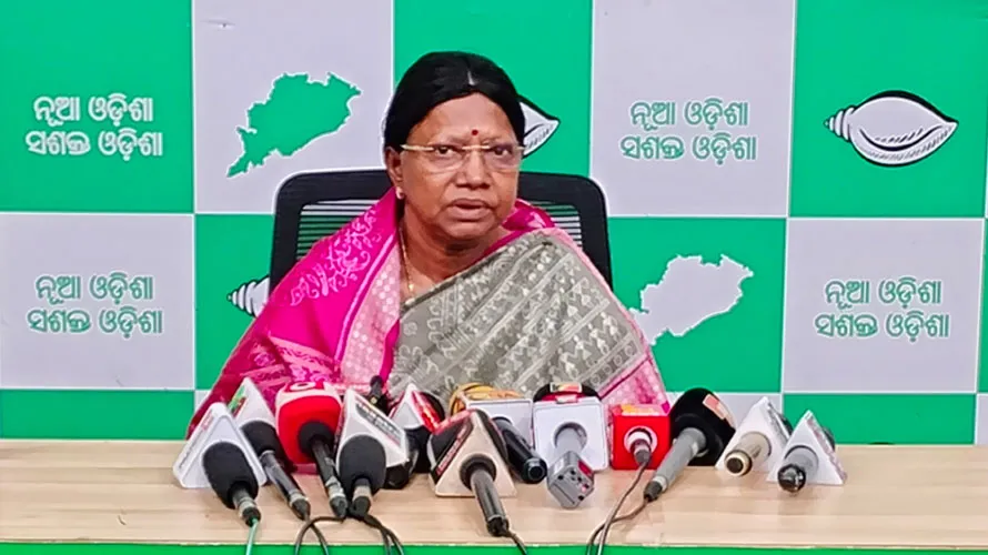 ଗୋପବନ୍ଧୁ ସ୍ଵାସ୍ଥ୍ୟ ଯୋଜନାକୁ ନେଇ ବଢୁଛି ଦ୍ବନ୍ଦ୍ବ, ରାଜ୍ୟ ସରକାରଙ୍କ ନାହିଁ ସ୍ପଷ୍ଟୀ କରଣ: ବିଜେଡ଼ି