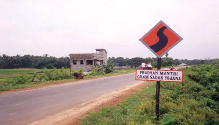 ପ୍ରଧାନମନ୍ତ୍ରୀ ଗ୍ରାମ ସଡ଼କ ଯୋଜନା: ଓଡ଼ିଶାକୁ ୫୦୦ କୋଟି ଟଙ୍କା କମ୍‌ ଅନୁଦାନ