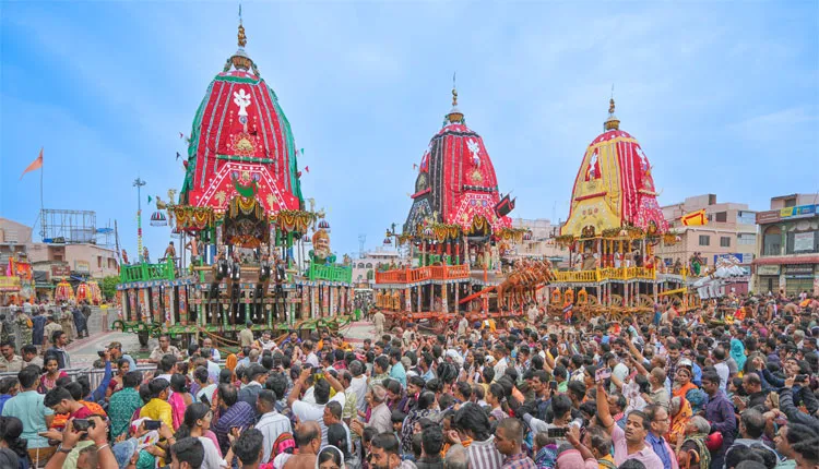 ଗୁଣ୍ଡିଚା ମନ୍ଦିର ସମ୍ମୁଖରେ ଦଳଚକଟାରେ ମୃତ୍ୟୁ : ନବୀନଙ୍କ କ୍ଷୋଭ