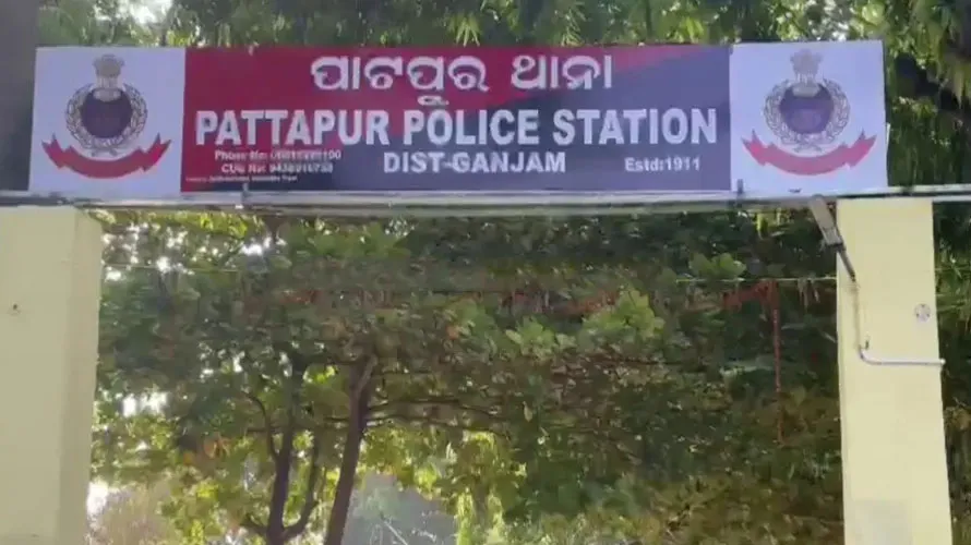 ଘରୁ ଟେକିନେଇ ୩ ଦିନ ଦୁଷ୍କର୍ମ, ଜଣେ ନାବଳକକୁ ଗିରଫ କରିଛି ପୁଲିସ