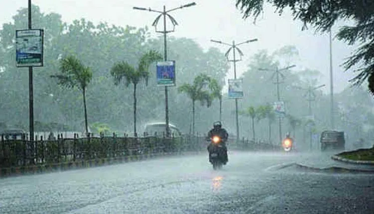 ଘୁର୍ଣ୍ଣିବଳୟ ପ୍ରଭାବରେ କାଲିଠୁ ରାଜ୍ୟରେ ପୁଣି ବଢିବ ବର୍ଷା, ଉପକୂଳ ଓଡିଶାରେ ବିଜୁଳି ଘଡଘଡି ସହ ଆଶଙ୍କା
