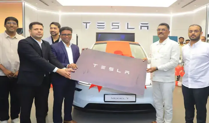 ଭାରତରେ ହେଲା ପ୍ରଥମ TESLA କାର୍ ଡେଲିଭରି…