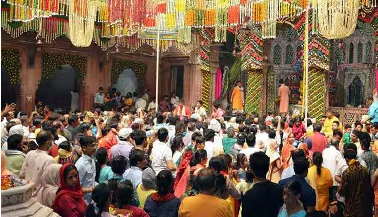 ବାଙ୍କେ ବିହାରୀ ମନ୍ଦିର ଯିବାକୁ ଯୋଜନା କରୁଛନ୍ତି କି? ନୂଆବର୍ଷ ପାଇଁ ଜାରି ହେଲା ଜରୁରୀ ଗାଇଡଲାଇନ୍...