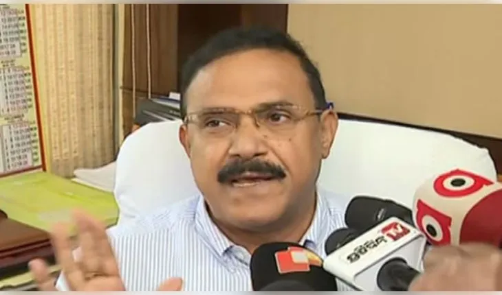 ଜେଲ ବିଭାଗର ଗୁପ୍ତ ଖବର ବାହାରକୁ ଆସିବା ନେଇ ଦୁର୍ନୀତିଗସ୍ତ ଅଫିସରଙ୍କ ଉପରେ ବର୍ଷିଲେ ଜେଲ୍ ଡିଜି
