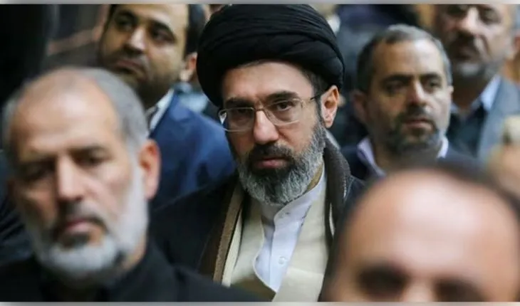 ଇରାନର ନୂଆ ସର୍ବୋଚ୍ଚ ନେତା ମୋଜତାବା ଖାମେନେଇଙ୍କୁ ନେଇ ବଡ଼ ଖୁଲାସା: ବାପା ଆୟାତୋଲ୍ଲାଙ୍କ ଇଚ୍ଛାପତ୍ରରେ ନଥିଲା ନାମ