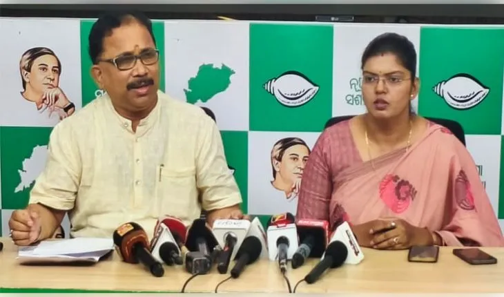 ବିଜେଡିର କ୍ଷୋଭ: ଦରଦାମ୍‌ ବୃଦ୍ଧିରେ ଦହଗଞ୍ଜ ହେଉଛନ୍ତି ଖାଉଟି