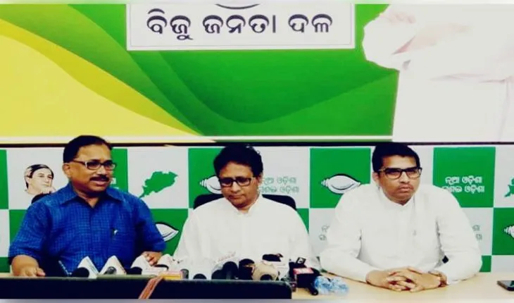 ବିଜେପି ସରକାରକୁ ବିଜେଡିର କଟାକ୍ଷ: ଭାଷା ଜନନୀର ବସ୍ତ୍ରହରଣ କରିଛନ୍ତି ବିଜେପି ସରକାର