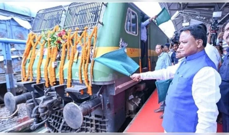 'ସୋମନାଥ ସ୍ୱାଭିମାନ ଯାତ୍ରା ୨୦୨୬'ର ଶୁଭାରମ୍ଭ, ଗୁଜରାଟ ଅଭିମୁଖେ ବାହାରିଲେ ୧୧୦୦ରୁ ଊର୍ଦ୍ଧ୍ୱ ଶ୍ରଦ୍ଧାଳୁ 