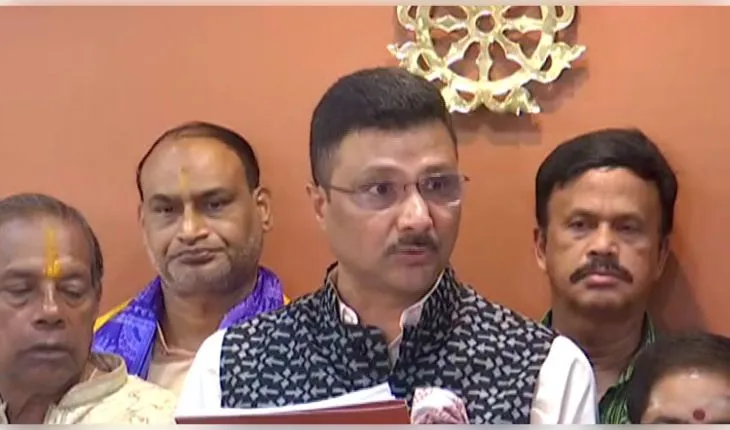 ଅଦିନିଆ ରଥଯାତ୍ରାକୁ ନେଇ ଗଜପତିଙ୍କ କ୍ଷୋଭ: ପ୍ରଧାନମନ୍ତ୍ରୀ ଓ ରାଷ୍ଟ୍ରପତିଙ୍କ ଦ୍ୱାରସ୍ଥ ହେବ ଶ୍ରୀମନ୍ଦିର ପରିଚାଳନା କମିଟି