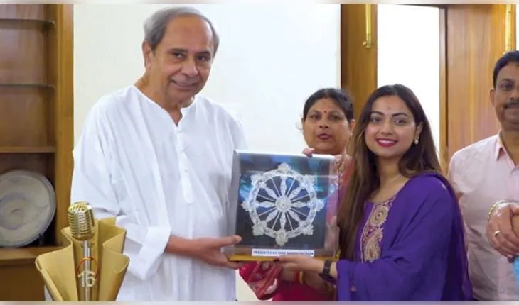 ଇଣ୍ଡିଆନ୍‌ ଆଇଡଲ୍‌’ ସିଜନ୍‌-୧୬ର ବିଜୟିନୀ ଜ୍ୟୋତିର୍ମୟୀ ନାୟକଙ୍କୁ ସମ୍ବର୍ଦ୍ଧିତ କଲେ ନବୀନ 