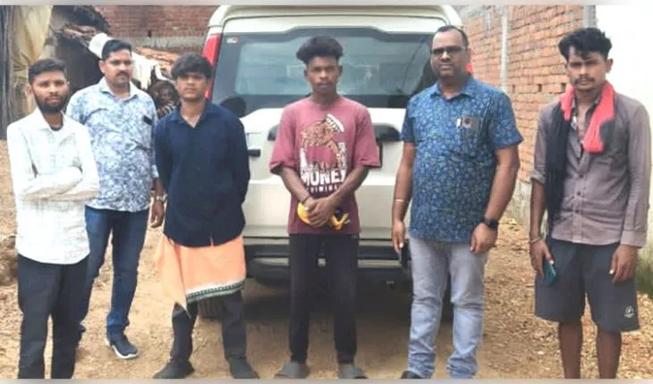  ୨୦ ଘଣ୍ଟାର ସର୍ଚ୍ଚ ଅପରେସନ ପରେ ଝାଞ୍ଜ ପାହାଡ଼ରୁ ସୁରକ୍ଷିତ ଉଦ୍ଧାର ହେଲେ ୨ ନିଖୋଜ ଯୁବକ