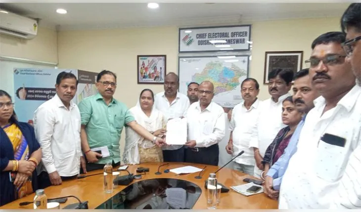 ଧାମନଗର ଏନ୍‌ଏସିରେ ଫର୍ମ-୭ ଅନିୟମିତତା ଅଭିଯୋଗ, ସିଇଓଙ୍କୁ ଭେଟି ତଦନ୍ତ ଦାବିକଲା ବିଜେଡି
