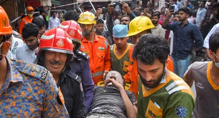 ଦିଲ୍ଲୀ ସତ୍ୟ ନିକେତନରେ ୨୭ ଘଣ୍ଟା ପରେ ରେସ୍କ୍ୟୁ ଅପରେସନ୍ ଶେଷ, ୭ ମୃତକଙ୍କ ମଧ୍ୟରେ ୫ ଛାତ୍ର