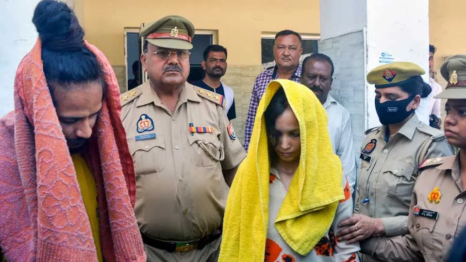 ମିରଟ୍ 'ବ୍ଲୁ ଡ୍ରମ୍ ହତ୍ୟାକାଣ୍ଡ': ରାୟ ଶୁଣାଇବେ କୋର୍ଟ, ପତ୍ନୀ ମୁସ୍କାନ୍ ଓ ପ୍ରେମିକ ସାହିଲ୍‌ଙ୍କୁ ଫାଶୀ ଦେବାକୁ ପରିବାରର ଦାବି