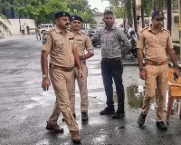 ସୁରଟ ରେଳ ଷ୍ଟେସନରେ ହାଇଡ୍ରାମା: ଟ୍ରେନରେ ଯାତ୍ରୀଙ୍କ ଉପରକୁ ଅଗ୍ନିନିର୍ବାପକ ଯନ୍ତ୍ର ସ୍ପ୍ରେ କଲେ ବିଦେଶୀ ନାଗରିକ, ପୋଲିସ ହେପାଜତରେ ମୃତ୍ୟୁ