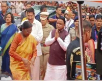 ତପ୍ତପାଣିରେ ମା' କନ୍ଧୁଣୀ ଦେବୀଙ୍କ ଦର୍ଶନ କରି ପୂଜାର୍ଚ୍ଚନା କଲେ ରାଷ୍ଟ୍ରପତି