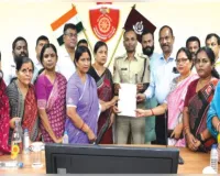 ଭୁବନେଶ୍ୱରରେ ଯୁବତୀଙ୍କୁ ଦୁଷ୍କର୍ମ ଘଟଣା: ଡିସିପିଙ୍କୁ ଭେଟି ଅଭିଯୁକ୍ତଙ୍କୁ ଗିରଫ ଓ କଠୋର କାର୍ଯ୍ୟାନୁଷ୍ଠାନ ଦାବି କଲା ବିଜେଡି ପ୍ରତିନିଧିମଣ୍ଡଳ