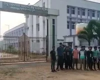 ସରକାରୀ ITIରେ ଶିକ୍ଷାର୍ଥୀଙ୍କ ଅଭିଯୋଗ! କାମ କରିବାକୁ ଚାପ, ମନା କଲେ ହଷ୍ଟେଲ ଛାଡ଼ିବାକୁ ଧମକ!