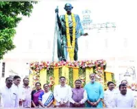 ଗାନ୍ଧୀ ଜୟନ୍ତୀ ଏବଂ ଶାସ୍ତ୍ରୀ ଜୟନ୍ତୀ ଅବସରରେ ବିଧାନସଭା ପରିସରରେ ଶ୍ରଦ୍ଧାଞ୍ଜଳି ଜଣାଇଲେ ରାଜ୍ୟପାଳ ଏବଂ ମୁଖ୍ୟମନ୍ତ୍ରୀ