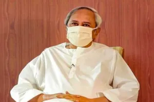 ଲକଡାଉନରେ ବୁଲା କୁକୁର ଓ ଗାଈଗୋରୁଙ୍କ ଖାଦ୍ୟ ପାଇଁ ମୁଖ୍ୟମନ୍ତ୍ରୀଙ୍କ ରିଲିଫ ପାଣ୍ଠିରୁ ୬୦ ଲକ୍ଷ ଟଙ୍କା ସହାୟତା ପ୍ରଦାନ