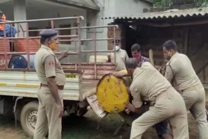 ୬୦୦୦ ଲିଟର ଚୋରା ପେଟ୍ରୋଲୀୟମ ପଦାର୍ଥ ଜବତ, ଜଣେ ଅଟକ