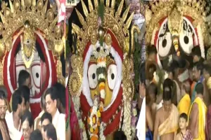 ସୁନା ବେଶରେ ଦର୍ଶନ ଦେଉଛନ୍ତି ତିନି ଠାକୁର