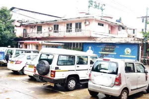 କୋଭିଡ୍‍ ଡ୍ୟୁଟି ପାଇଁ ବିଏମ୍‍ସିରେ ଗାଡ଼ି ଲଗାଇ ମାଲିକ ହଟହଟା; ୩ ମାସ ହେଲା ମିଳୁନି ଭଡ଼ାଟଙ୍କା