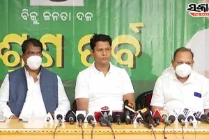 ବିଜେଡିରେ ମିଶିଲେ ବିଜେପି ନେତା ଧନୁର୍ଜୟ ସିଧୁ