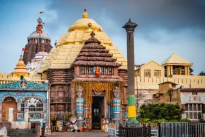 ପବିତ୍ର କାର୍ତ୍ତିକ ପୂର୍ଣ୍ଣିମାରେ ଶ୍ରୀଜିଉଙ୍କୁ ସୁନାବେଶରେ ଦର୍ଶନ କରୁଛନ୍ତି ଶ୍ରଦ୍ଧାଳୁ