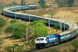 ବଜେଟ ୨୦୨୩-୨୪ : ୨୫% ବଢ଼ିପାରେ ରେଳବାଇର ବ୍ୟୟ ବରାଦ,ପୁରୁଣା ରେଳ ପ୍ରକଳ୍ପ ସମ୍ପୂର୍ଣ୍ଣ ଉପରେ ରହିବ ଫୋକସ୍‌