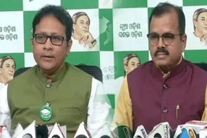 ପ୍ରଧାନମନ୍ତ୍ରୀ ଆବାସ ଯୋଜନାକୁ ନେଇ ବିଜେପି ନେତା ଓ କେନ୍ଦ୍ରମନ୍ତ୍ରୀ ଓଡ଼ିଶା ବାସୀଙ୍କୁ ଭ୍ରମିତ କରୁଛନ୍ତି