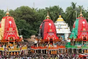 ଆଜି ଆଡ଼ପ ମଣ୍ଡପ ବିଜେ, ଦିନତମାମ୍‌‌ ରଥ ଉପରେ ଭକ୍ତଙ୍କୁ ଦର୍ଶନ ଦେବେ ଦାରୁବିଗ୍ରହ