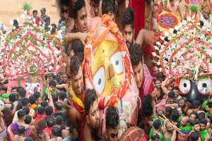 ସରିଲା ପହଣ୍ଡି: ରଥାରୂଢ଼ ହେଲେ ଚତୁର୍ଦ୍ଧା ବିଗ୍ରହ