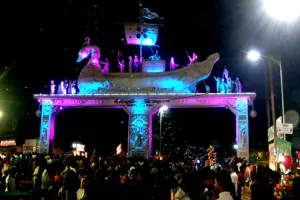 ଆରମ୍ଭ ହେଲା ଐତିହାସିକ କଟକ ବାଲିଯାତ୍ରା, ଉଦଘାଟନ କଲେ ମନ୍ତ୍ରୀ ବିକ୍ରମ କେଶରୀ ଆରୁଖ
