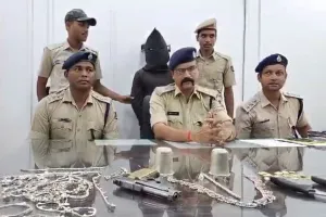 କେନ୍ଦୁଝର ପୁଲିସ କବଜାରେ ଆନ୍ତଃଜିଲ୍ଲା ଡକାୟତି ଗ୍ୟାଙ୍ଗର ମାଷ୍ଟରମାଇଣ୍ଡ, ବିଭିନ୍ନ ଥାନାରେ ରହିଛି ଏକାଧିକ ମାମଲା