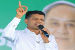 ପାଲଲହଡ଼ାରେ କାର୍ତ୍ତିକ ପାଣ୍ଡିଆନଙ୍କ ନିର୍ବାଚନୀ ପ୍ରଚାର, ନିଜ ଅଞ୍ଚଳରେ ଧର୍ମେନ୍ଦ୍ରଙ୍କୁ କଲେ ଟାର୍ଗେଟ୍