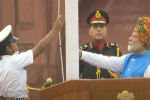 ଆଜି ଦେଶ ପାଳୁଛି ୭୮ ତମ ସ୍ବାଧୀନତା ଦିବସ, ଦିଲ୍ଲୀ ଲାଲକିଲ୍ଲାରେ ତ୍ରିରଙ୍ଗା ଉଡ଼ାଇଲେ ପ୍ରଧାନମନ୍ତ୍ରୀ ମୋଦୀ